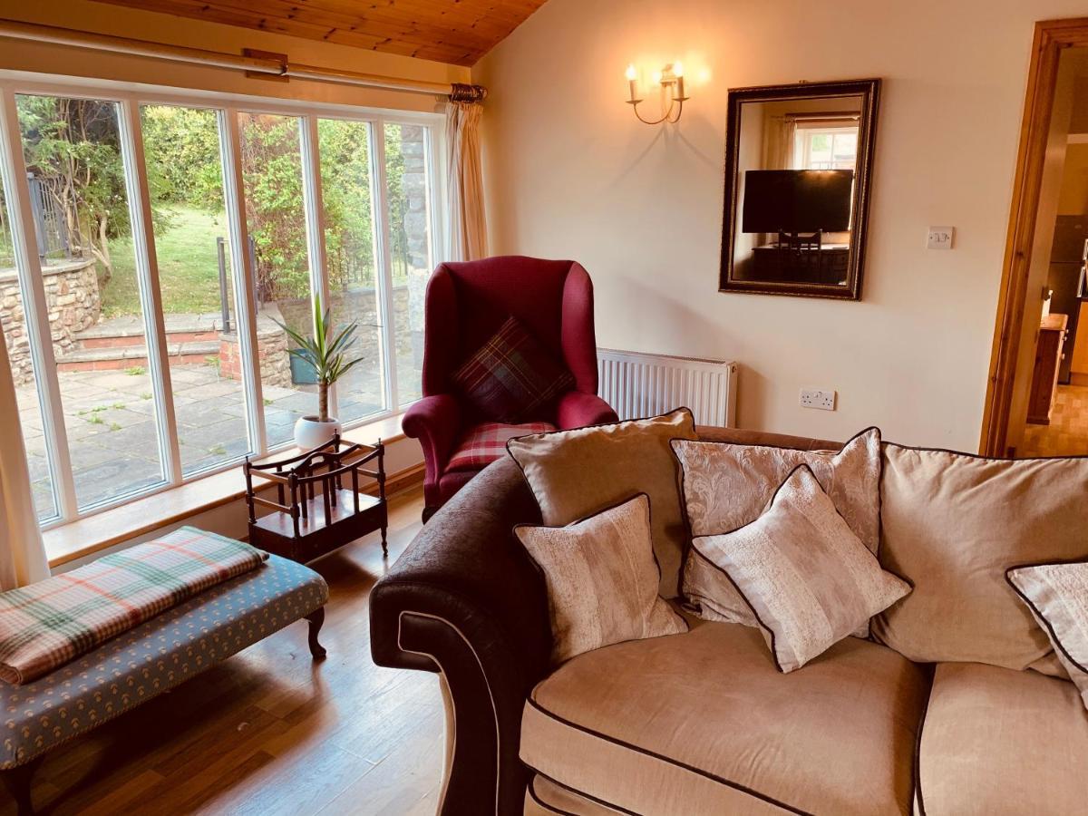 The Granary Villa Abergavenny Exterior photo
